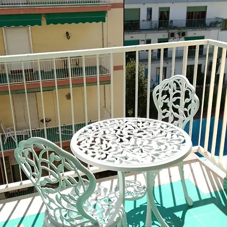 A I R House 2 Pensión 3*